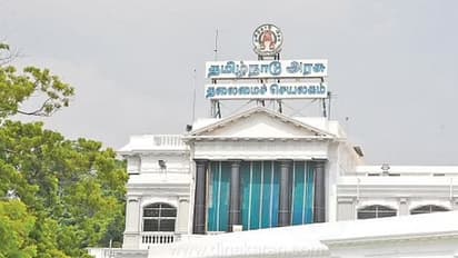 மாணவர்கள் கவனத்திற்கு !! நாளை இந்த மாவட்டத்தில் பொதுவிடுமுறை.. தமிழக அரசு அறிவிப்பு..