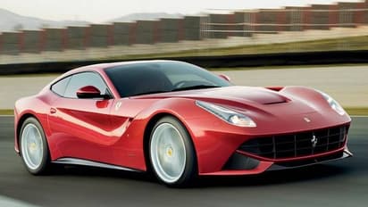 லிஸ்ட் பயங்கரமா இருக்கே! மோடி Garage-ஐ அலங்கரிக்கும் சூப்பர் கார் மாடல்கள்