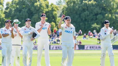 New Zealand vs South Africa டெஸ்ட்: ஹென்ரியிடம் சரணடைந்த தென்னாப்பிரிக்க அணி..! வெறும் 95 ரன்களுக்கு ஆல் அவுட்