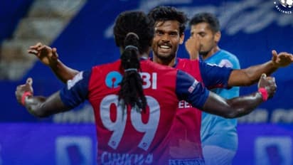 ISL 2021-22: പെനല്റ്റി പോരില് മുംബൈ സിറ്റിയെ വീഴ്ത്തി ജംഷഡ്പൂര് മൂന്നാമത്