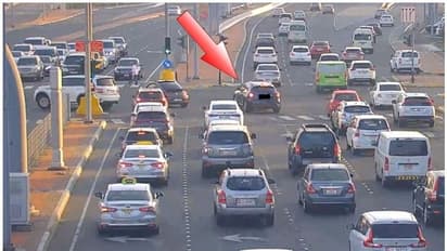 Sudden swerving: റോഡുകളില് പെട്ടെന്ന് ലേന് മാറുന്നവര്ക്ക് പണി വരുന്നു; പ്രത്യേക റഡാറുകള് സ്ഥാപിച്ചു