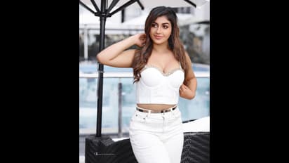 yashika:உங்களை முதன்முதலில் நிர்வாணமாக பார்த்தது யார்? நெட்டிசனின் ஏடாகூடமான கேள்விக்கு கூலாக பதிலளித்த யாஷிகா