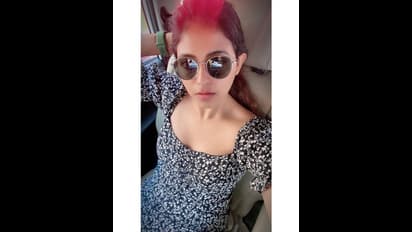 కిస్సులు, బెడ్రూమ్  సీన్స్ చేసేప్పుడు అలానే ఫీల్ అవుతా.. హీరోయిన్ అంజలి కామెంట్స్