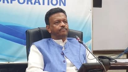 বউবাজারে ক্ষতিগ্রস্থদের আর্থিক সাহায্য মেট্রোর, নবান্নের বৈঠকের পর ঘোষণা ফিরহাদ হাকিমের