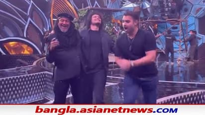 বাবা-ছেলেরা মিলেই চলছে নাচ, হাসিমুখে বাপি লাহিড়ীকে স্মরণ ডিস্কো ড্যান্সার মিঠুনের