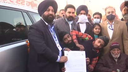 Punjab Elections: ಸಯಾಮಿ ಅವಳಿಗಳಿಂದ ಪ್ರತ್ಯೇಕ ಮತದಾನ!