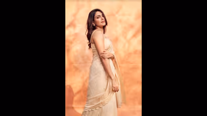 Shakuntalam first look : வாவ்...சாகுந்தலாவாக மாறிய சமந்தா...புராண கதைப்பக்கம் நகரும் நாயகிகள்..