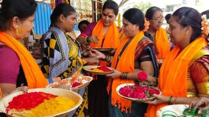 Kalaburagi: ಕುಂಕುಮ ಪ್ರಶ್ನೆ ಮಾಡಿದ್ದಕ್ಕೆ ಸ್ತ್ರೀಯರಿಂದ ಸಿಂಧೂರ ಚಳವಳಿ!