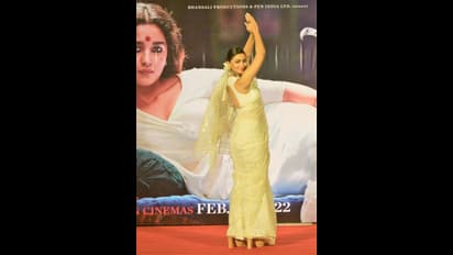 Gangubai Kathiawadi ಮೇರಿ ಜಾನ್‌ ಹಾಡು ರೀಲಿಸ್‌ ನಟನೊಂದಿಗೆ ಆಲಿಯಾ ಭಟ್ ರೊಮ್ಯಾನ್ಸ್!