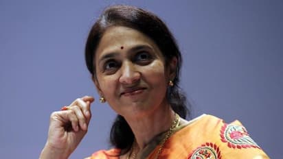 NSE scam: என்எஸ்இ ஊழல்: ஆனந்த், சித்ராவின் செஷல்ஸ் தீவு உல்லாசப் பயணம்: சிபிஐ விசாரிக்க முடிவு