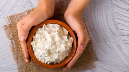 Life Management: किसान दुकानदार को रोज मक्खन बेचता था, एक दिन दुकानदार ने तौला तो वजन कम निकला…फिर क्या हुआ?