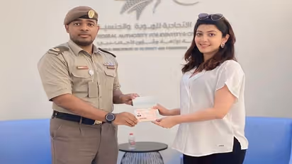 Pranitha Subhash UAE Visa : ‘యూఏఈ’ గోల్డెన్ వీసా అందుకున్న నటి ప్రణిత సుభాష్.. ఫుల్ ఖుషీ అవుతోంది..