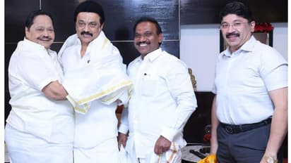 TN Local Body Election Result: அதிமுகவை துடைத்தெறிந்த ஸ்டாலின்.. அறிவாலயத்தில் கொண்டாடம்.