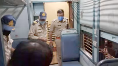 शॉकिंग क्राइम: चलती ट्रेन में 6 साल की बच्ची के साथ किया रेप, पास सोते रह गए दादा और मां और फिर
