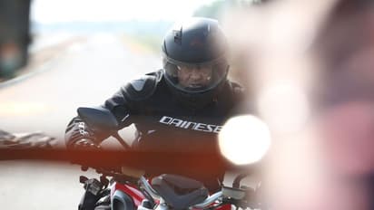 Valimai Movie :என்ன இப்படி ஆயிருச்சு... முதல் நாளே வலிமைக்கு காத்திருந்த அதிர்ச்சி- அப்போ கலெக்‌ஷன் அவ்ளோதானா?