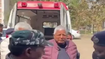 एंटीबॉयोटिक दवाएं नहीं आई काम तो डेंटल कॉलेज पहुंचे लालू यादव, दांत में सड़न के चलते असहनीय दर्द