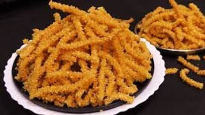 నోరూరించే కరకరలాడే మసాలా కుర్ కురే.. ఇంట్లోనే ఇలా తయారు చెయ్యండి!