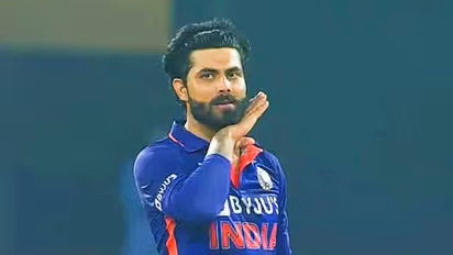 IND vs SL : പുഷ്പ, പുഷ്പരാജ്! അല്ലു അര്‍ജുനെ അനുകരിച്ച് രവീന്ദ്ര ജഡേജ- വീഡിയോ വൈറല്‍