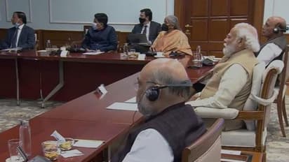 Russia-Ukraine crisis:உக்ரைனில் சிக்கி தவிக்கும் இந்திய மக்கள்..எப்படி மீட்பது.? பிரதமர் மோடி தலைமையில் ஆலோசனை