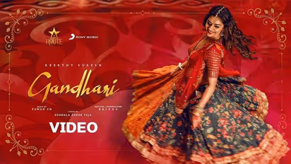 என்னம்மா பயப்படுறாங்க...மாஸ்டருக்கு பிரசண்ட் போட்ட .கீர்த்தி சுரேஷ் அழகிய தருண வீடியோ..