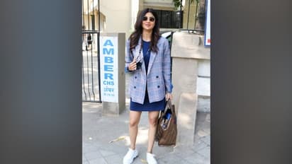 প্রযোজনা থেকে মুখ ফেরালেন অনুষ্কা, বললেন শুধু প্রথম ভালোবাসা নিয়েই থাকতে চান তিনি