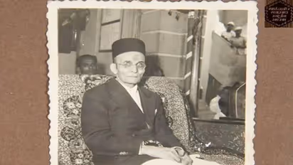 ശ്രീകൃഷ്ണ ജയന്തിക്ക് സവർക്കറുടെയും ​ഗോഡ്സെയുടെയും ബാനർ; പരാതി വന്നതോടെ നീക്കി 