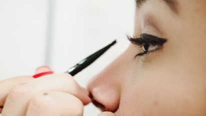 গরমে কাজল ব্যবহার করতে মেনে চলুন এই টোটকা, চোখ সুন্দর হবে সহজ উপায়