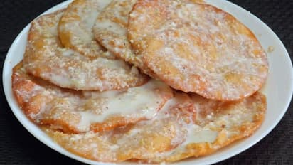 బెంగాలీ స్పెషల్ స్వీట్ కోవా పాలపూరీ ఇలా చేస్తే టెస్ట్ అదిరిపోతుంది!