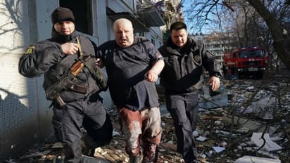 Ukraine - Russia Crisis : உக்ரைன் பெண்களை படுக்கைக்கு அழைக்கும் ரஷ்ய ராணுவத்தினர்? எப்படி தெரியுமா?