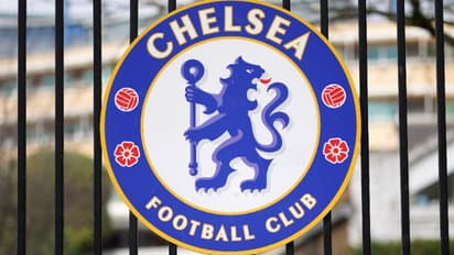 Ukraine Crisis : ഇംഗ്ലണ്ടില് പ്രതിഷേധം കടുത്തു; ചെൽസിയുടെ നടത്തിപ്പ് അവകാശം കൈമാറി റൊമാൻ അബ്രമോവിച്ച്