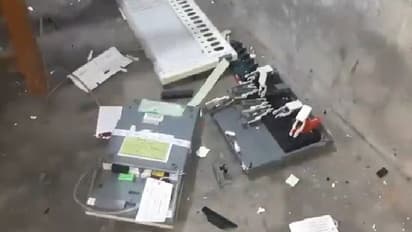 মুখে গামছা বেঁধে বুথে ঢুকল দুষ্কৃতীরা, ইভিএম ভেঙে মারধর প্রিসাইডিং অফিসারকে