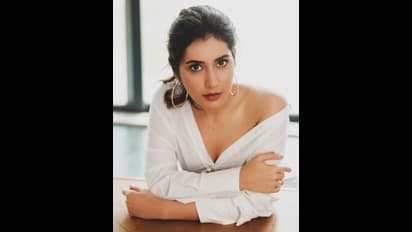 Raashikhanna Clarity Note: నాపై తప్పుడు ప్రచారం ఆపండి.. రాశీఖన్నా వార్నింగ్ నోట్ వైరల్