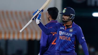 শ্রেয়সের ব্য়াটে ভর করে সহজ জয় ভারতের, টি২০ সিরিজে হোয়াইট ওয়াশ শ্রীলঙ্কা