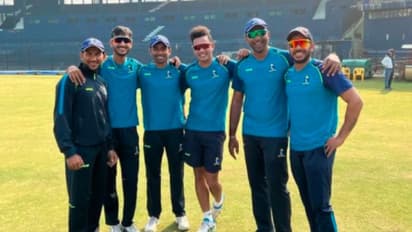 হায়দরাবাদকে হারিয়ে নক আউটে ওঠা কার্যত নিশ্চিৎ বাংলার, এবার লক্ষ্য তিন-এ ৩