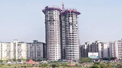 सुप्रीम कोर्ट ने 22 मई तक नोएडा में बने अवैध 40 मंजिला ट्विन टॉवर गिराने के आदेश दिए