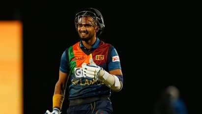 17 ಎಸೆತೆದಲ್ಲಿ 59 ರನ್ ಸಿಡಿಸಿ ದಾಖಲೆ, ಶನಕಾ ಅಬ್ಬರಕ್ಕೆ ಲಂಕಾ ಮುಂದೆ ಶರಣಾದ ಆಸೀಸ್!