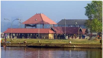 Maha Shivratri 2022 : ആലുവ മണപ്പുറം മഹാശിവരാത്രിക്കൊരുങ്ങി; ദർശനത്തിനു പ്രത്യേക ക്യൂ