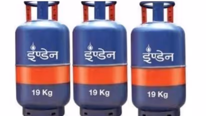 പാചക വാതക വില കുറച്ചു; വാണിജ്യ സിലിണ്ടറിന് കുറഞ്ഞത് 36 രൂപ  