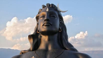  Shivratri 2024 :  ശിവരാത്രിയല്ലേ, ജപിച്ചോളൂ ഈ ശിവസ്തുതി 