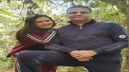 বছর ৩০ পর, সকলকে চমকে রিয়েলটি শো-র মঞ্চে ভাগ্যশ্রী হিমালয়ের যুগবন্দি