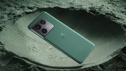 OnePlus 10 Pro : വണ്‍പ്ലസ് 10 പ്രോ ലോഞ്ച് ചെയ്യുന്നു; വണ്‍പ്ലസ് 9 5ജിയുടെയടക്കം വില ഇന്ത്യയില്‍ കുറയും