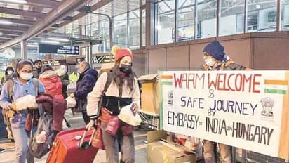 Russia Ukraine War: அச்சமூட்டும் வான்வழித்தாக்குதல்..இந்தியர்களை மீட்பது எப்படி..? ரஷ்யா கைக்கொடுக்குமா..?