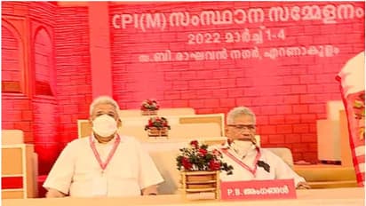 CPM : കോണ്ഗ്രസിനെ കുറിച്ച് മിണ്ടാത്തതെന്തേ? റഷ്യ-യുക്രൈൻ യുദ്ധത്തിൽ നിലപാടെന്ത്? യെച്ചൂരിക്കെതിരെ വിമർശനം