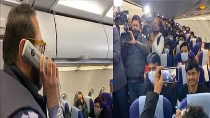 விமானத்தில் ஜெய்ஹிந்த் முழக்கம்..! மீட்கப்பட்ட இந்திய மாணவர்களிடம் உருக்கமாக உரையாடிய மத்திய அமைச்சர்..