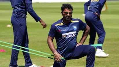 Virat Kohli’s 100th Test : അവര്ക്കുള്ള പ്ലാന് തയ്യാര്; ടീം ഇന്ത്യക്ക് മുന്നറിയിപ്പുമായി ദിമുത് കരുണരത്നെ