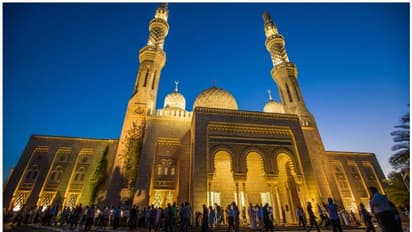 Ramadan : റമദാന് മാസത്തില് യുഎഇയിലെ ജോലി സമയം പ്രഖ്യാപിച്ചു