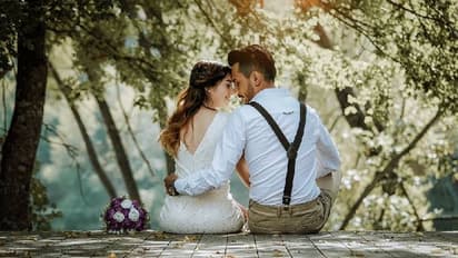 ഇവിടെ വിവാഹം കഴിച്ചാൽ ദമ്പതികൾക്ക് 1.7 ലക്ഷം രൂപ കിട്ടും, ലോകത്തിലെ അടിപൊളി സ്ഥലങ്ങളിലൊന്ന് ഓഫർ ചെയ്യുന്നു