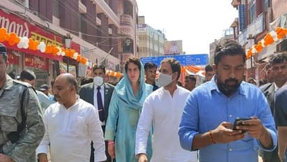 पैदल ही काशी विश्वनाथ मंदिर में दर्शन के लिए पहुंचे राहुल और प्रियंका गांधी, पुलिस के रोकने पर दिखी नाराजगी