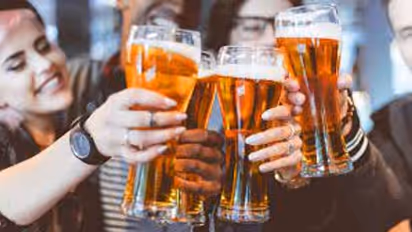 ঠিক কতটা পরিমাণ মদ খেলে সুস্থ থাকবে শরীর? জানিয়ে দিন নতুন গবেষণা রিপোর্ট