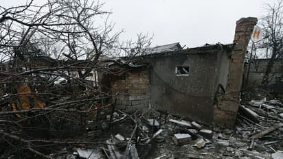 কিয়েভ ঘিরে ফেলেছে রুশ সেনা, ইউক্রেনের বাকি শহরগুলিতে চলছে অবিরাম বোমা বর্ষণ